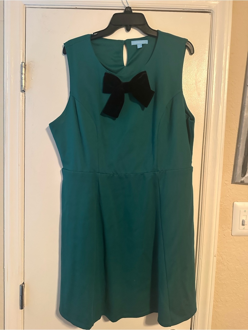 Draper James Emerald Green Sleeveless Dress with Black Velvet Bow